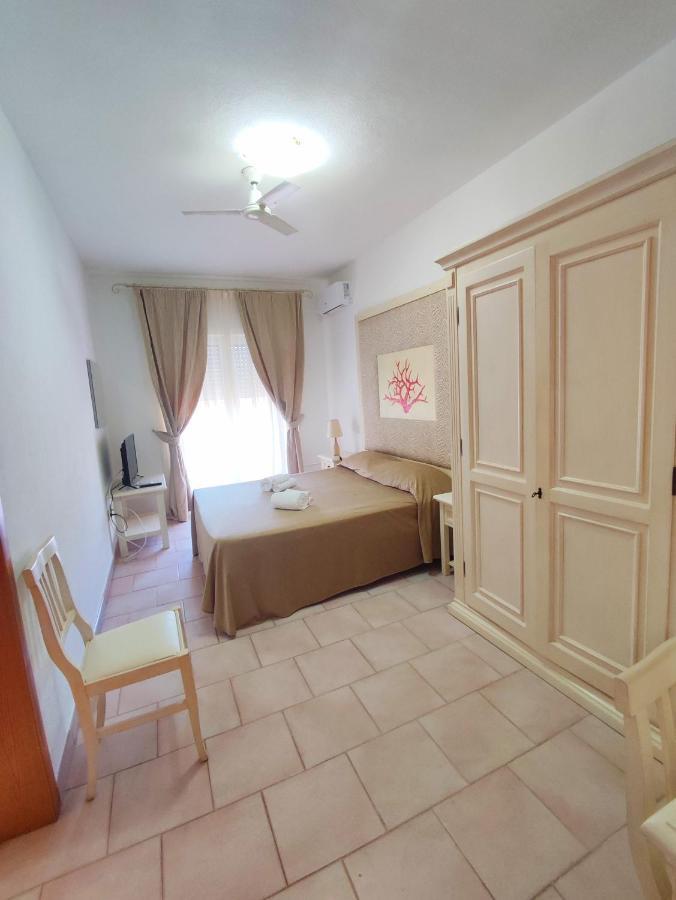 A.I.R. Hotel Gabbiano イーゾラ・ロッサ エクステリア 写真